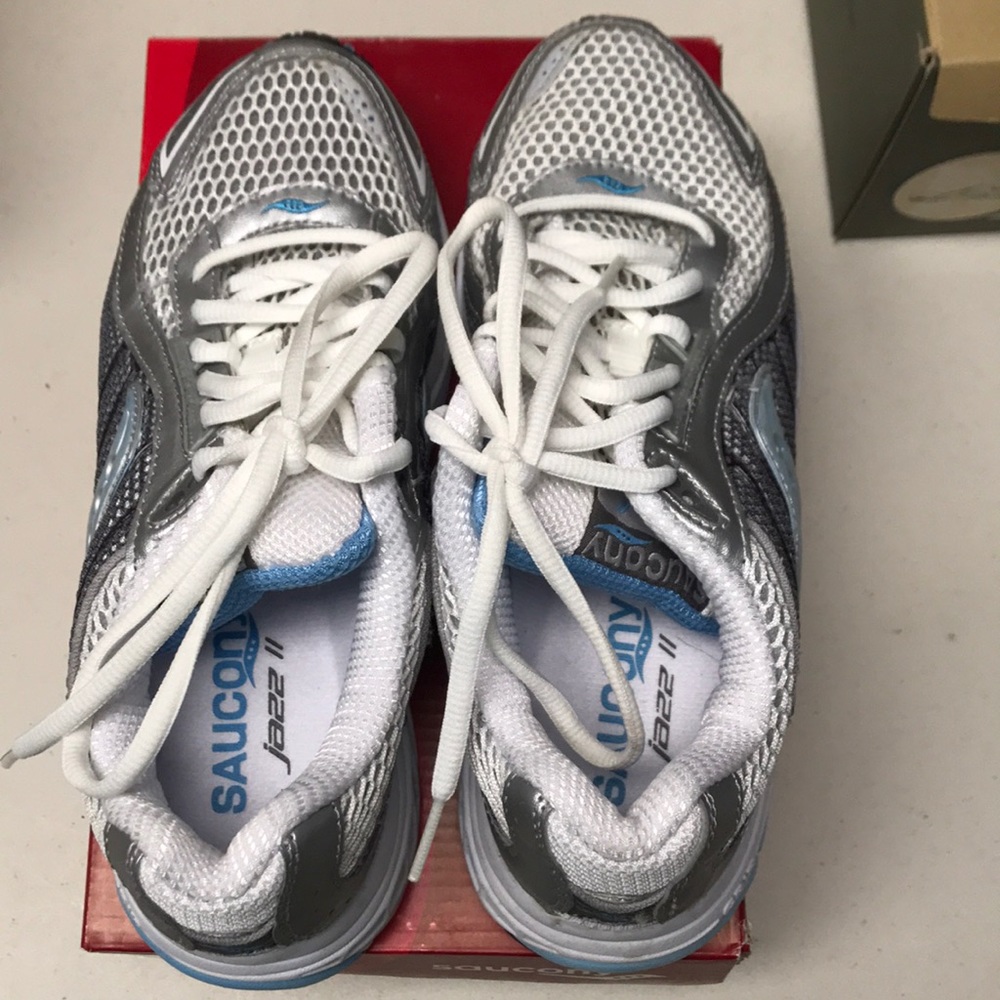 Saucony Grid Jazz 11 running shoe